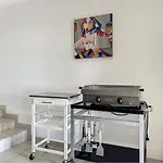 D'exception Avec Piscine Et Jardin