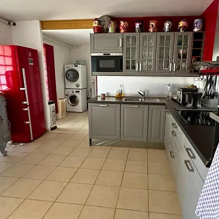 D'exception Avec Piscine Et Jardin 빌라